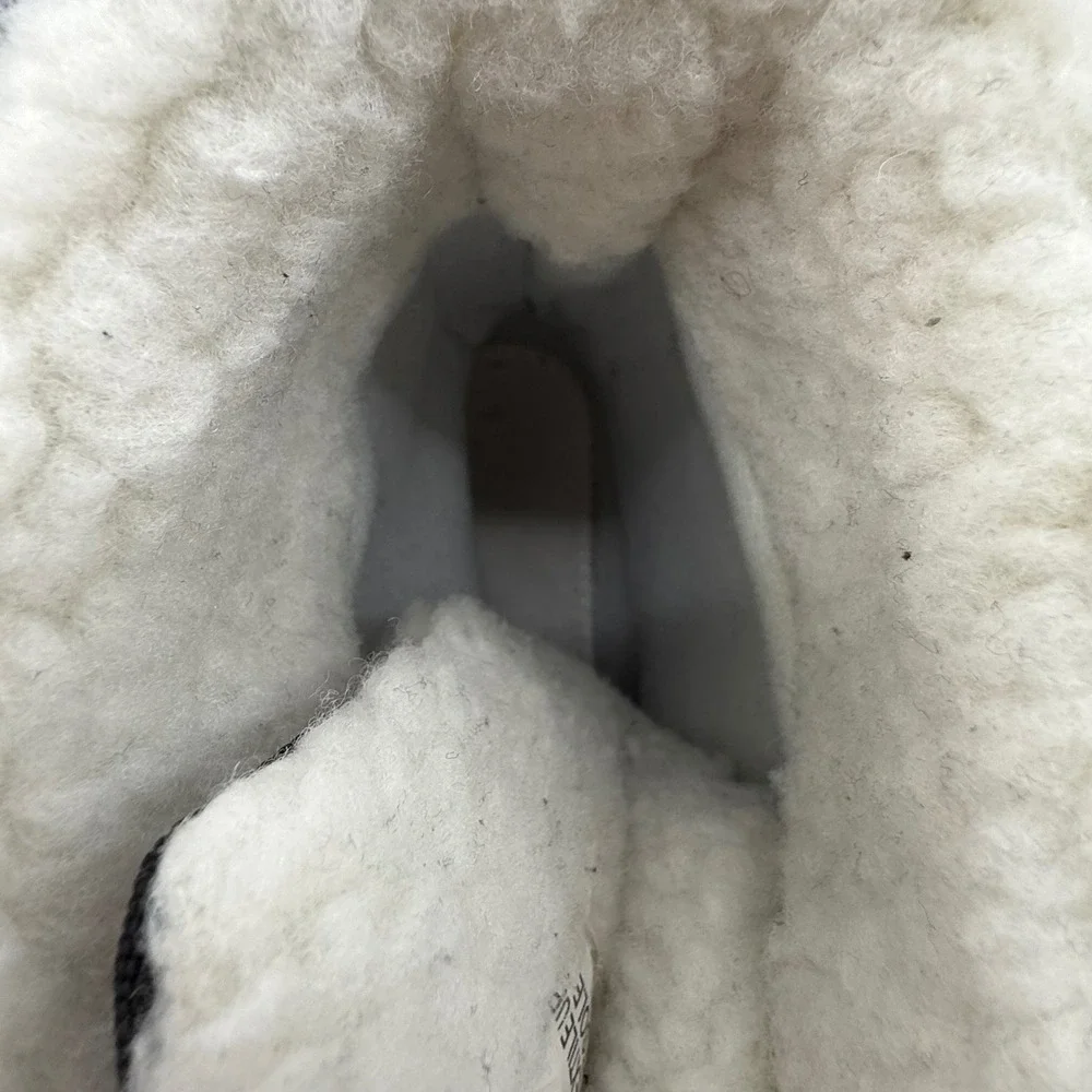 Eddie Bauer Kids 2 Black Waterproof Insulated Sherpa Winter Snow Boots Winter‎